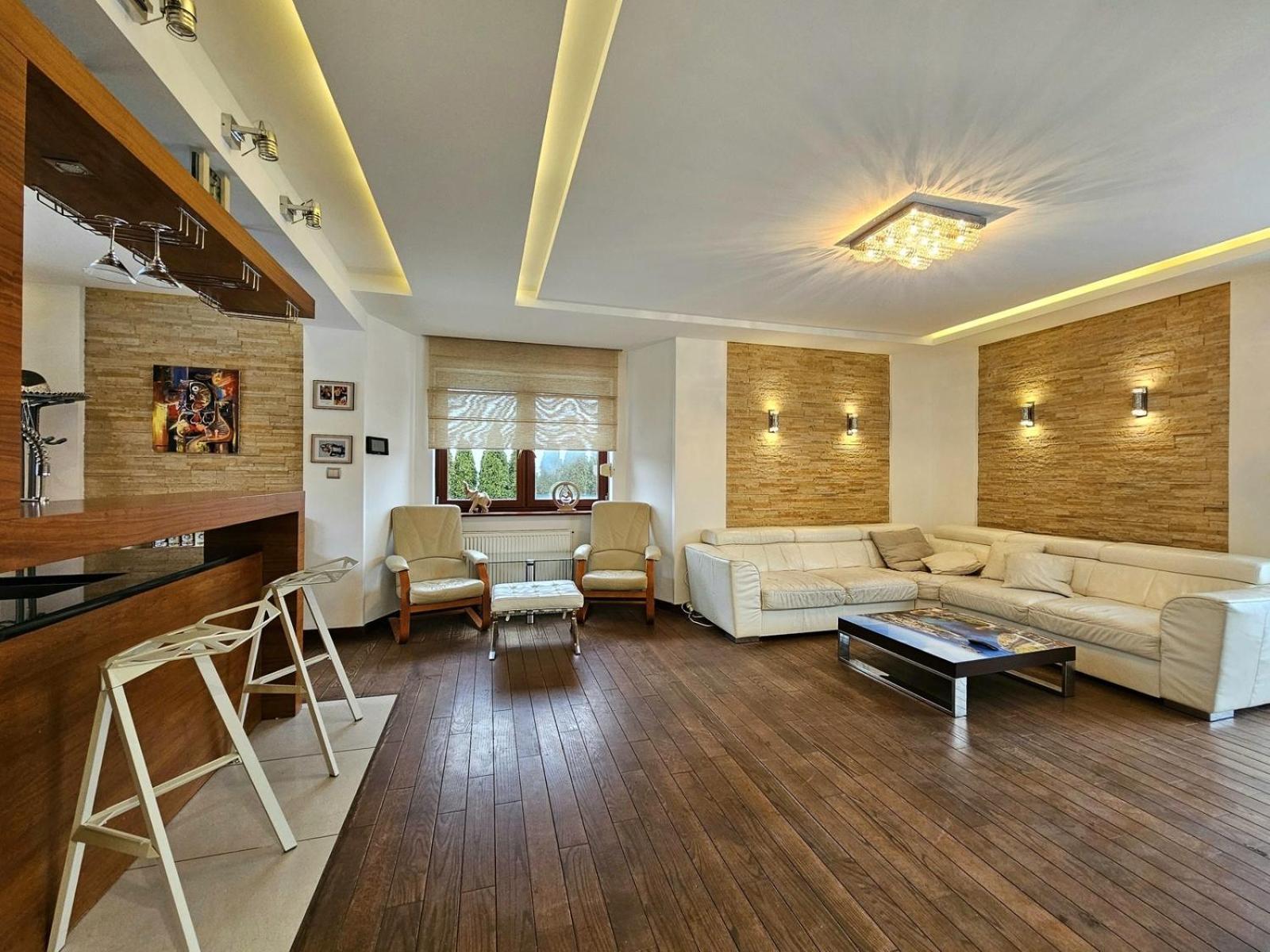 Holiday home Dom Z Basenem I Sauna Zewnetrzna